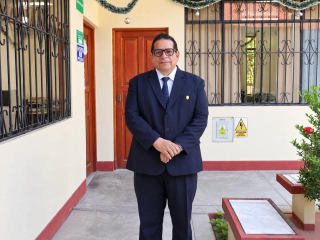 Dr. Edgar Alberto Solsol Hidalgo - Secretario Académico de la Escuela de Postgrado